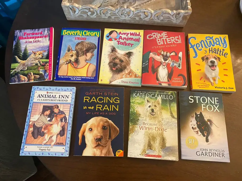 dog book themes