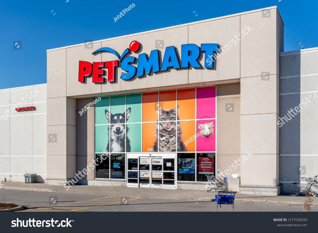 petsmart storefront