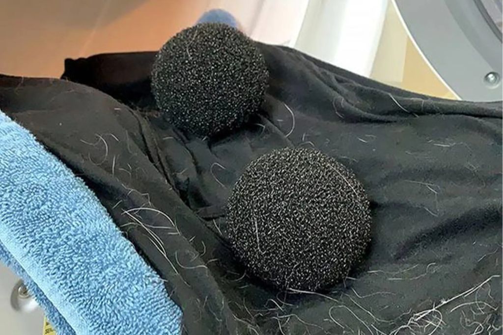 wool dryer balls in the dryer